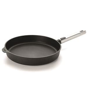 Woll, diamond XR logic stekpanna 28cm