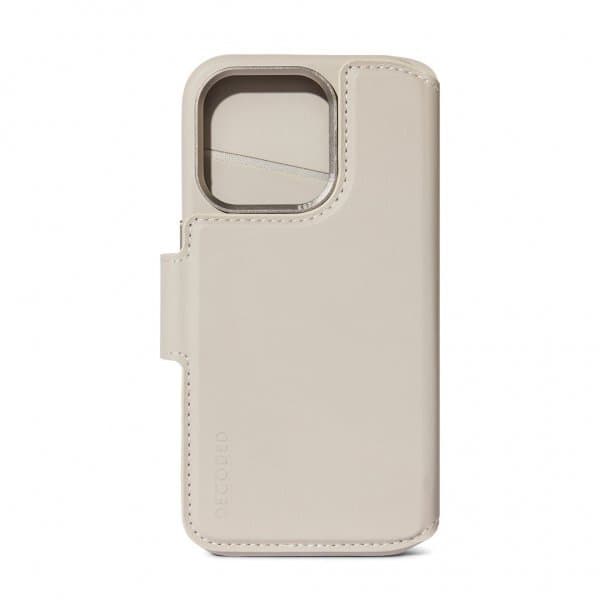 Decoded iPhone 15 Fodral Leather Detachable Wallet Clay