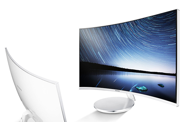 Full HD och inbyggda högtalare 27” böjd Full HD skärm med inbyggd högtalare