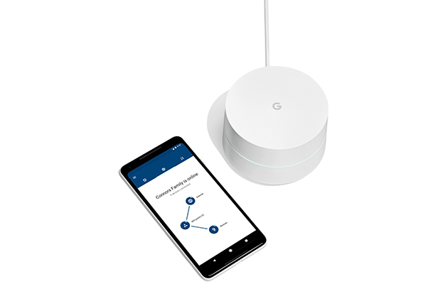 Mesh-nätverk är överraskande lätta att installera Google WiFi-nod bredvid en smartphone.