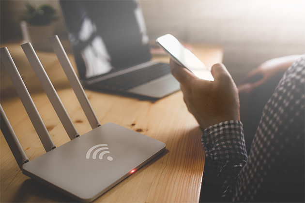 Har du rätt router? Router på ett bord