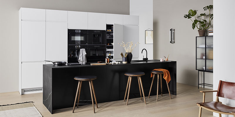 Integra White är en stilren och minimalistisk köksserie Vitt handtaglöst kök – Integra White från Epoq