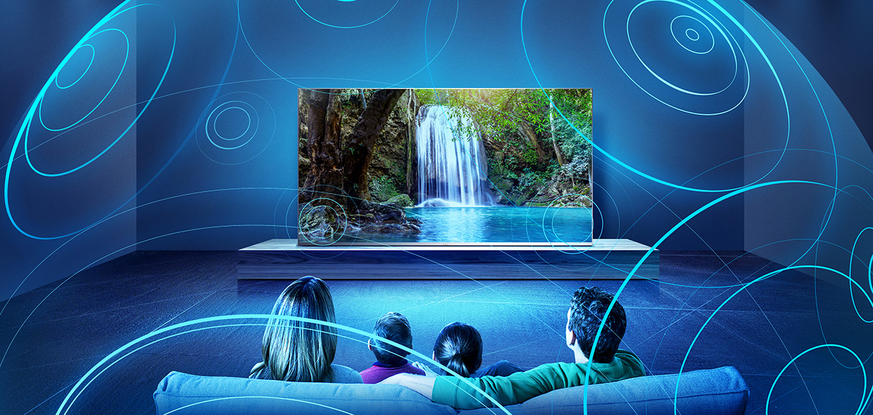 Dolby Atmos ljus omringar dig Illustration av surroundljud runt om en familj som tittar på TV.