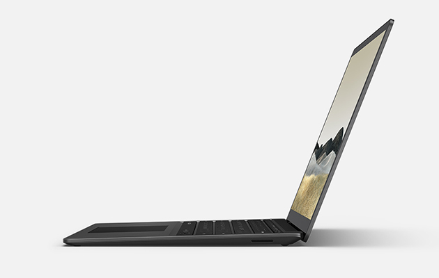 Surface Laptop 3 Surface Laptop 3 från högra sidan