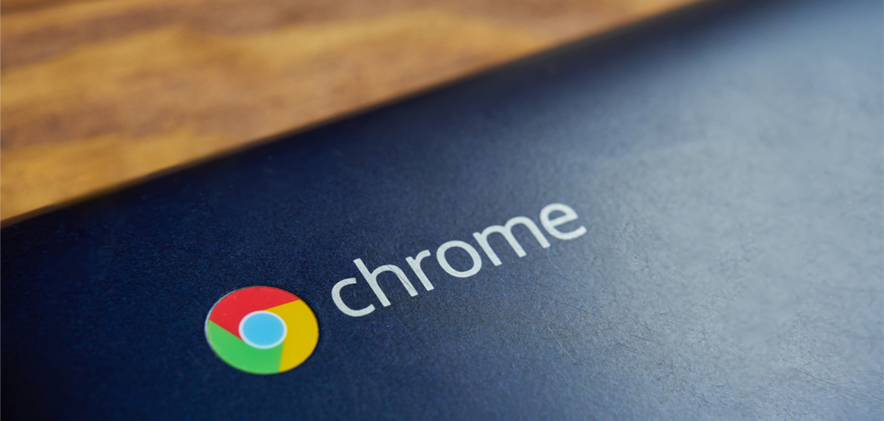 Startklar Chromebook Bild av en svart Chromebook