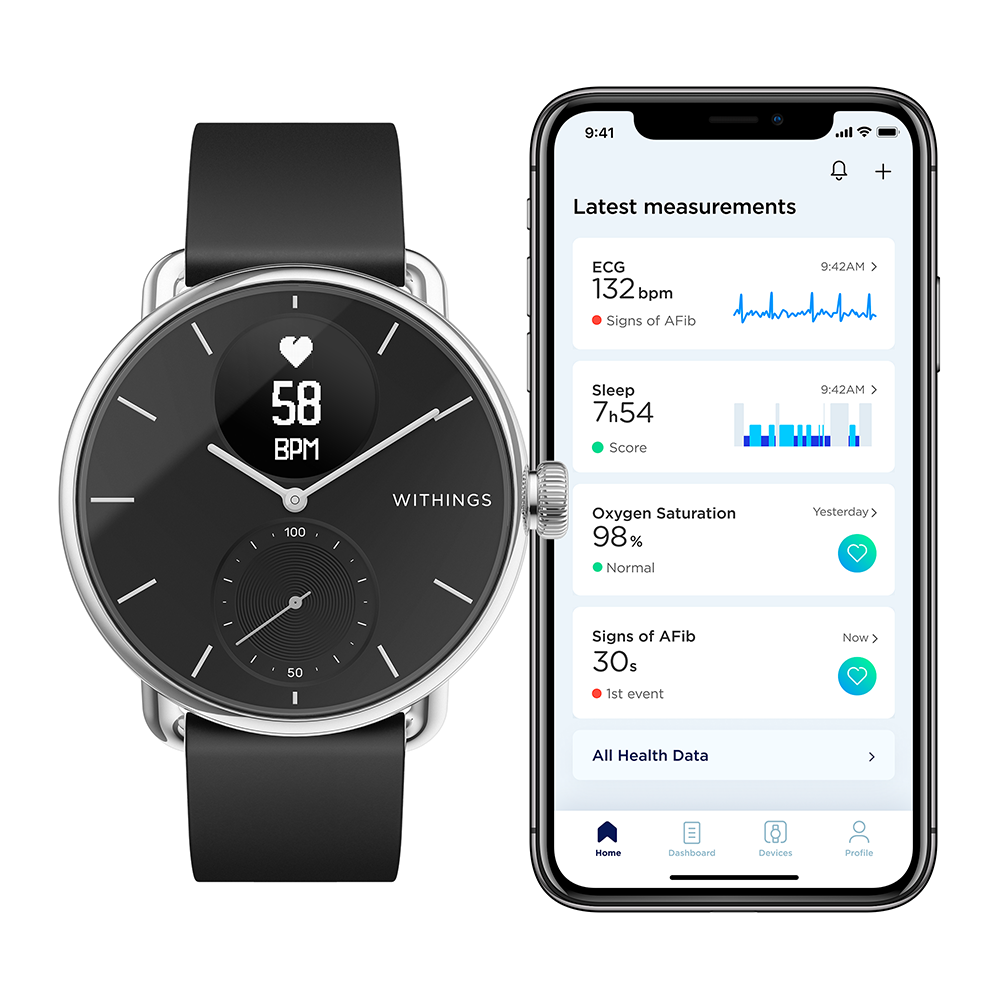 Withings ger dig en översikt över din hälsa - välj din favoritklocka här! Withings Scanwatch bredvid en smartphone med hälsoapp på skärmen