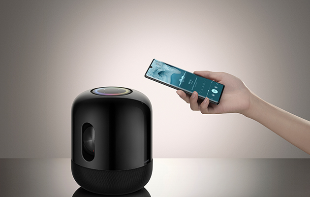 Huawei Share Audio överför ljudet från mobiltelefonen direkt till högtalaren HUAWEI Sound X och en mobiltelefon