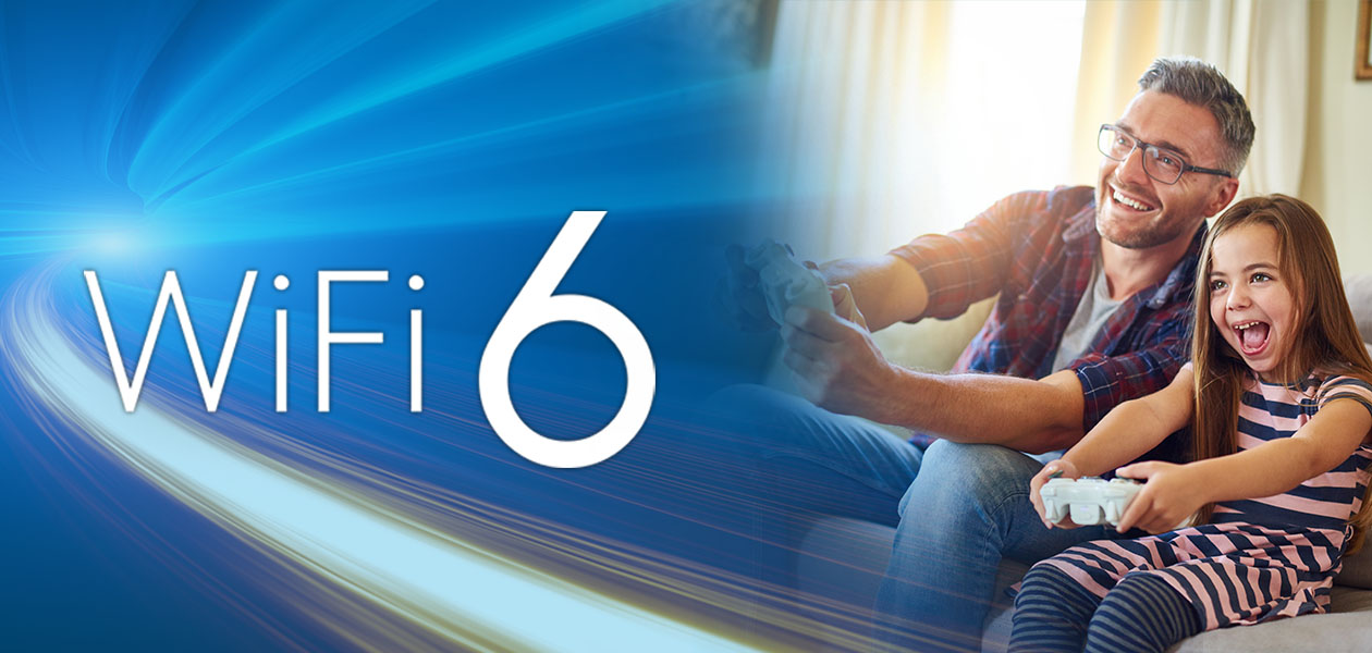 Streams & Hastighet En man och ett barn som spelar tv-spel i soffan