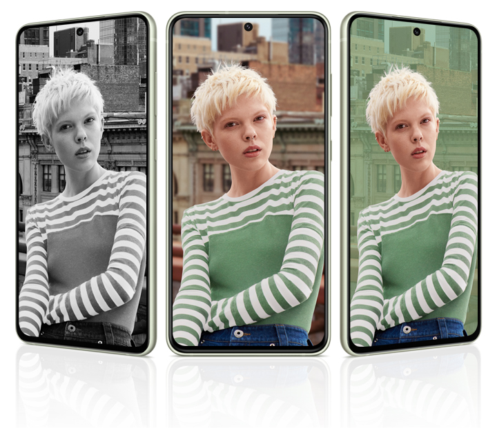 Ta storslagna bilder 3 Samsung Galaxy S21 FE med kvinna