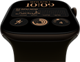 Apple Watch Series 12, aluminiumboett i färgen mörk brons, urtavlan Moduler, komplikationer: dag och datum, Träningar, aktivitetsringar, Apple Music, höger sida, Digital Crown, sportband i färgen oliv