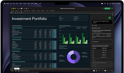 MacBook Pro-skärm visar ett Excel-ark med data för en investeringsportfölj, grönt stapeldiagram, lila cirkeldiagram och Copilot-sidofält med kvartalsvisa summor