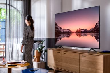Samsung 43" Q67T 4K UHD QLED Smart-TV QE43Q67TAU