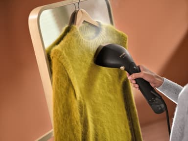 Philips 7000 Series handhållen steamer STH7060/80 (svart/guld)
