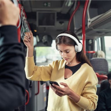 On-ear Bluetooth Hörlurar Vit