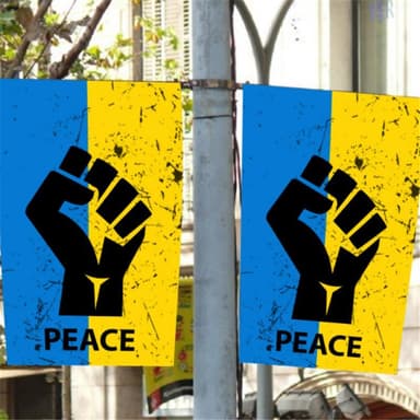 Vimpel Ukrainsk flagga med knytnäve och text ""Peace"" 46×30 cm Blå/Gul