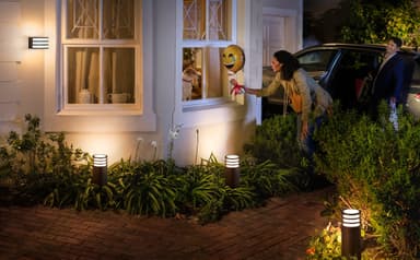 Philips Hue Lucca vägglampa antracit