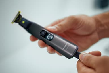 Philips OneBlade Pro 360 ansikts- och kroppstrimmer QP6651/61