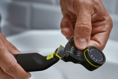 Philips OneBlade Pro 360 ansikts- och kroppstrimmer QP6551/15