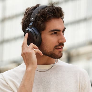 Sennheiser Momentum 4 trådlösa around-ear hörlurar (svart)