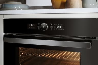 Whirlpool Inbyggnadsugn AKZ99480NB (svart)