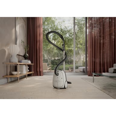 Electrolux Clean 600 Dammsugare med påse EB61C360
