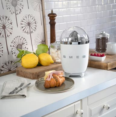 Smeg citruspress CJF01WHMEU (vit)