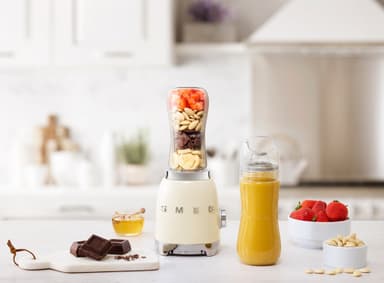 Smeg personlig mixer PBF01CREU (gräddvit)