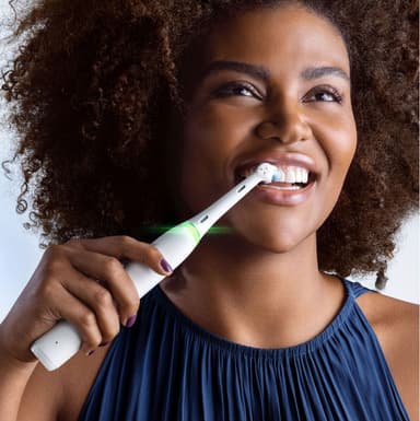 Oral-B iO 4s eltandborste 414865 (vit)