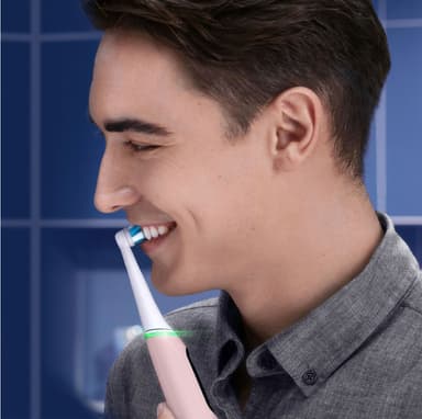 Oral-B iO 6s Sensitive-edition eltandborste 427384 (rosa)