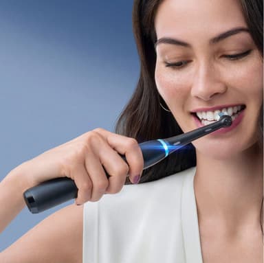 Oral-B iO 8s eltandborste 408826 (svart)