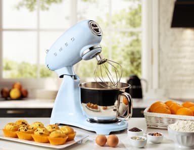 Smeg köksmaskin SMF03PBEU (blå)