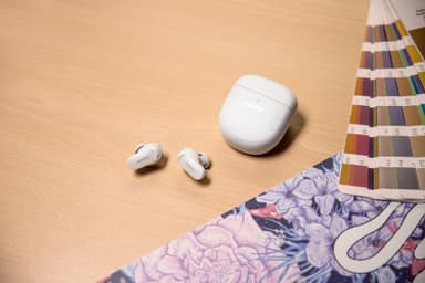 Bose QuietComfort Earbuds II true wireless in-ear hörlurar (vit)