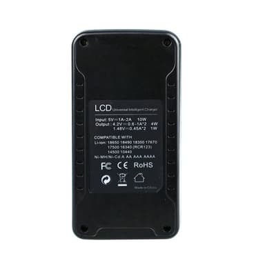 Batteriladdare med LCD för batteri 18650 / AA / AAA / 17670 mm