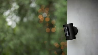 Ring Stick Up Battery säkerhetskamera med avtagbart batteri (svart)