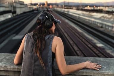 B&O Beoplay H4 trådlösa on-ear hörlurar (svart)