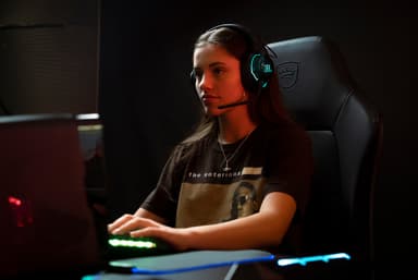 JBL Quantum 910 trådlöst gamingheadset