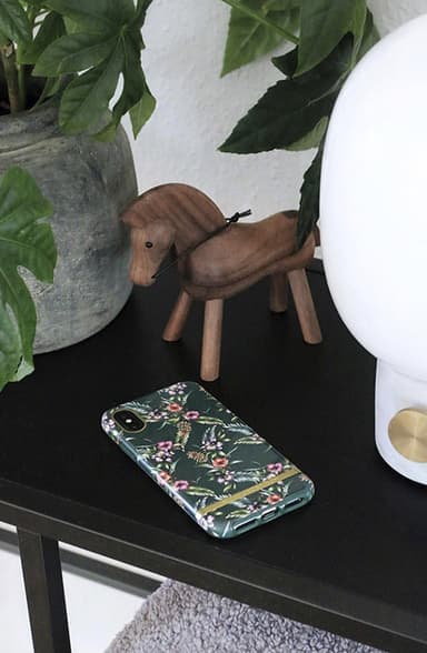 Richmond & Finch skal till IPhone XS Max - Emerald Blossom