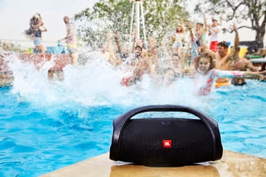 JBL Boombox trådlös högtalare (svart)