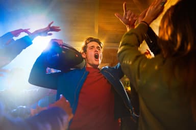 JBL Boombox trådlös högtalare (svart)