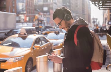 JVC HA-S80BN trådlösa on-ear hörlurar (svart)