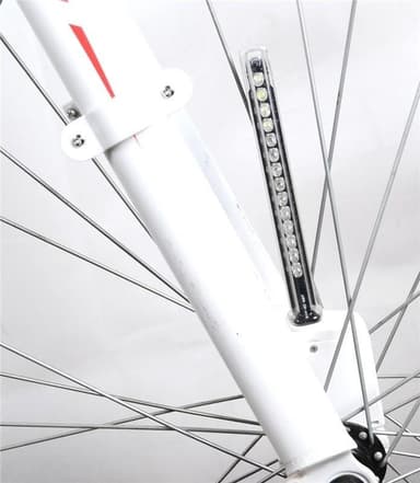 Cykelhjulsbelysning med 40 mönster och 5 ord