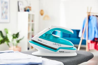 TEFAL Freemove Air Steam strykjärn FV6520E0