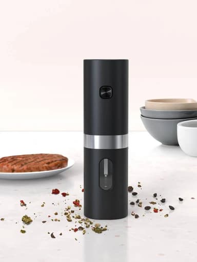 Elektrisk kvarn för pepparsalt 70 ml Svart