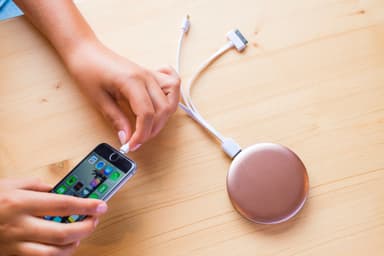 Hyper Pearl sminkspegel + powerbank (rosa guld)