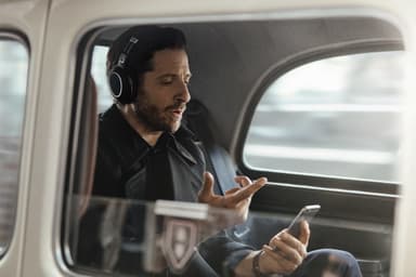 Sennheiser around-ear trådlösa hörlurar PXC 550