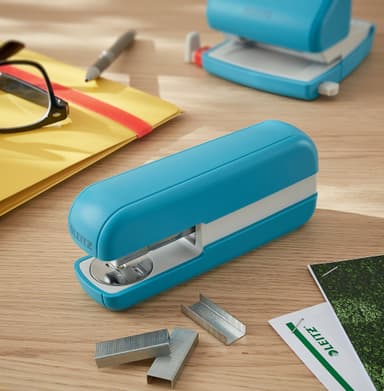Häftapparat Leitz Cosy 30 ark, Blå