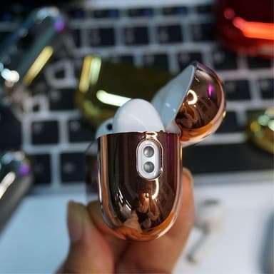 SKALO AirPods Pro 2 Chrome Fodral - Svart