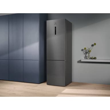 Electrolux Kyl/frys LNT9MD36X3 (Rostfritt Stål)