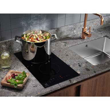 Electrolux Serie 300 Glaskeramikhäll HOC336F (30cm)