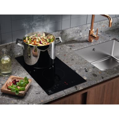 Electrolux Serie 300 Glaskeramikhäll HOC336F (30cm)